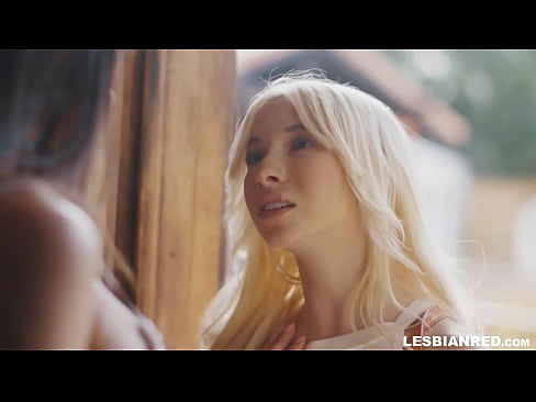 ❤️ Dívka se po několika měsících vrátí domů a skončí u lízání kundy své nevlastní matky Šukání video u cs.passionateembracespotlight.ru ❌️❤